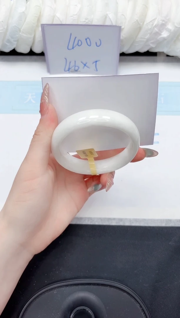 和田玉手镯未镶嵌84-57