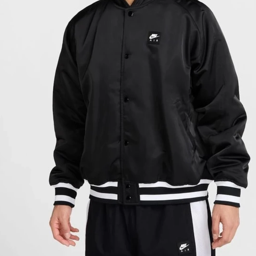 【红谷苏宁NKRISE】耐克男子AIR VARSITYJKT梭织无帽外套 HJ0302010