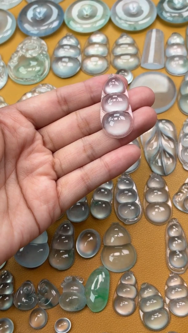 吊坠(不含链)未镶嵌翡翠10 豆子 36.6 17.3 5.4