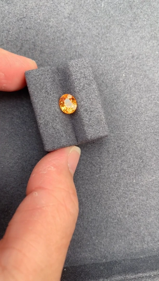 【闪购商品】石榴石（芬达石）裸石未镶嵌1.5ct芬达