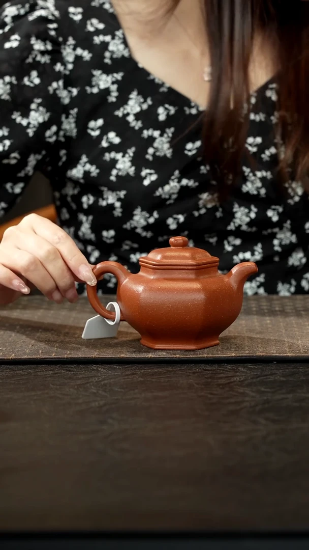 茶壶紫砂红降坡六方掇葵壶251cc