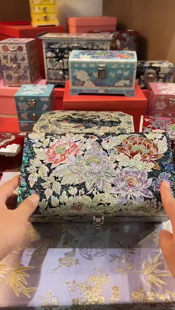 黑金鲍全满螺·弘贝雅螺钿漆器文化馆