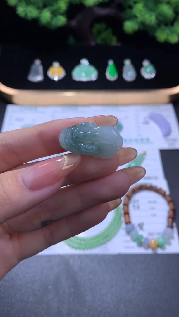 未镶嵌挂件翡翠48小时鉴赏期 退货不扣服务费