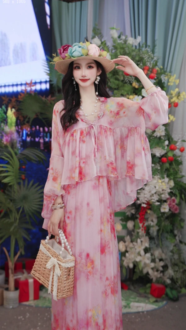 25夏新款浪漫度假真丝气质宽松时尚大裙摆长款女装连衣裙251D621