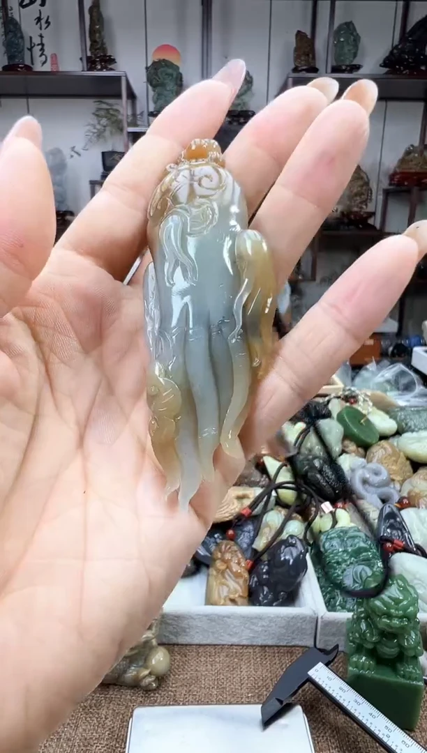 和田玉未镶嵌把件1