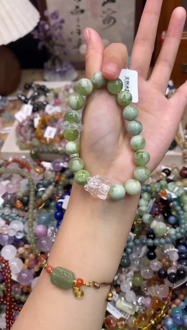 未镶嵌岫玉手饰376