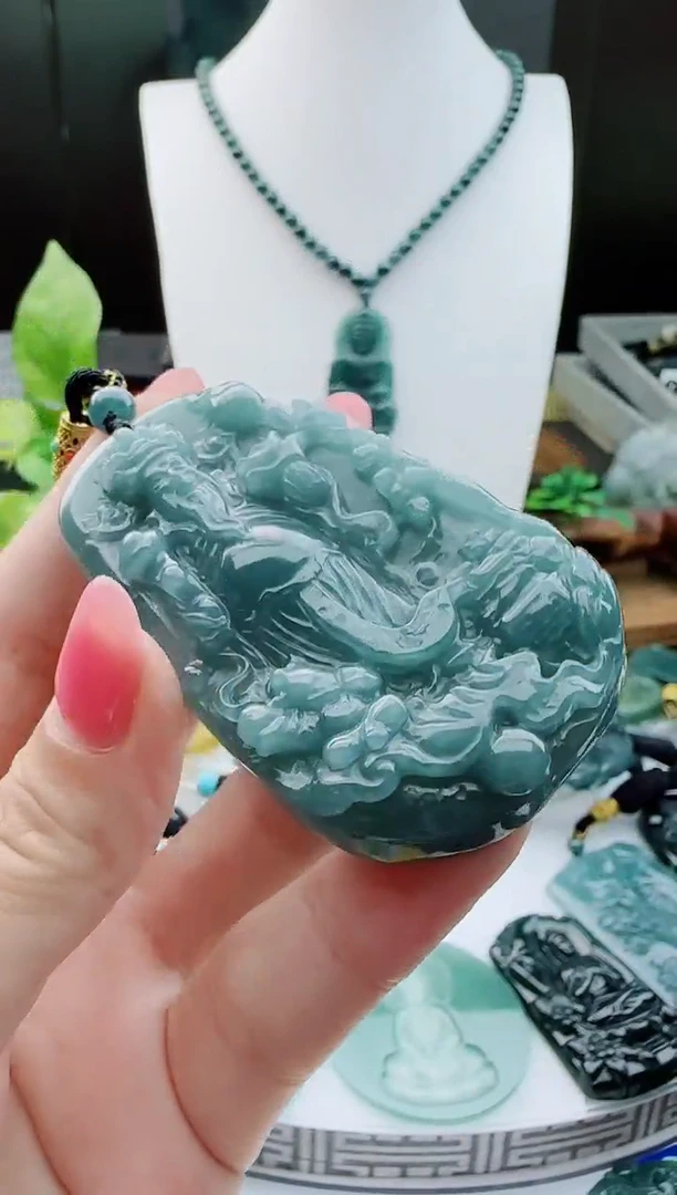 【闪购商品】翡翠颈饰未镶嵌多样性随机一件发货