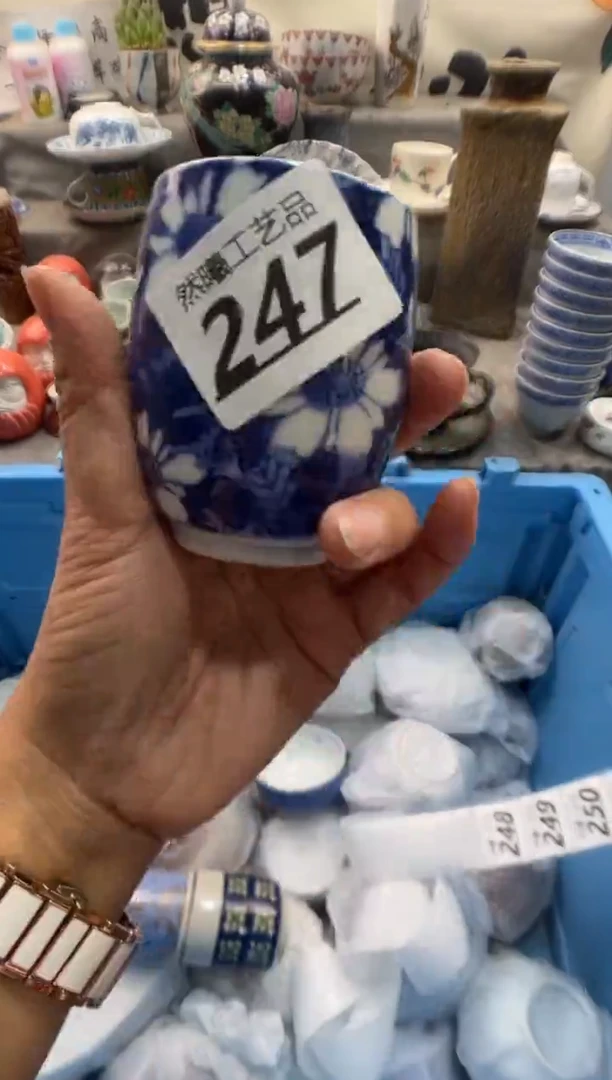 瓷片晓****?247