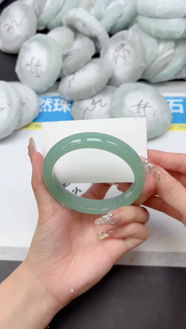 未镶嵌手镯石英质玉71-64.3