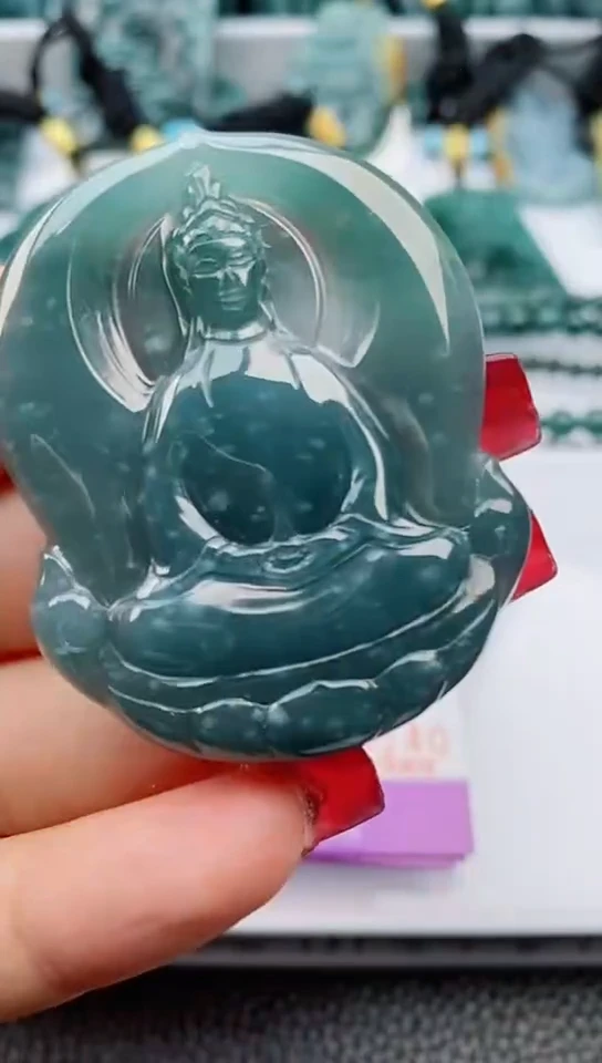 【闪购商品】翡翠颈饰未镶嵌