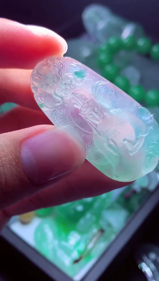 未镶嵌定制翡翠平***?毛货翡翠定制
