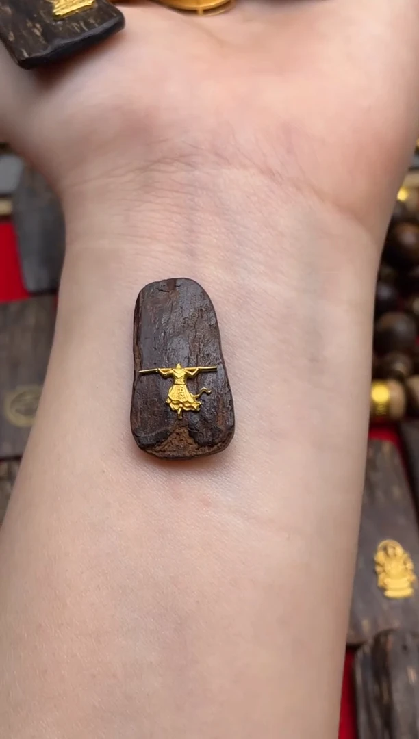 沉香吊坠沉香吊坠7