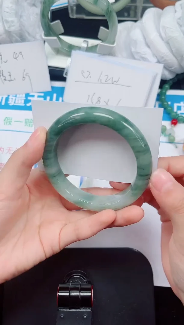 未镶嵌手镯石英质玉107-57/58/59