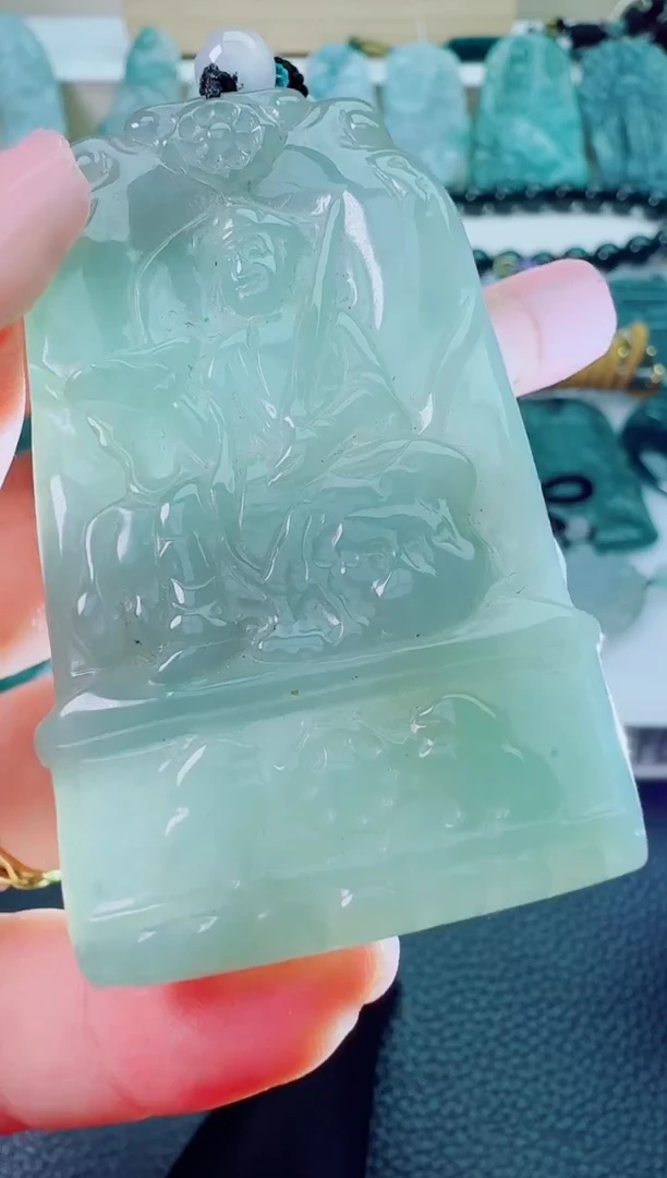 翡翠未镶嵌颈饰11111111111