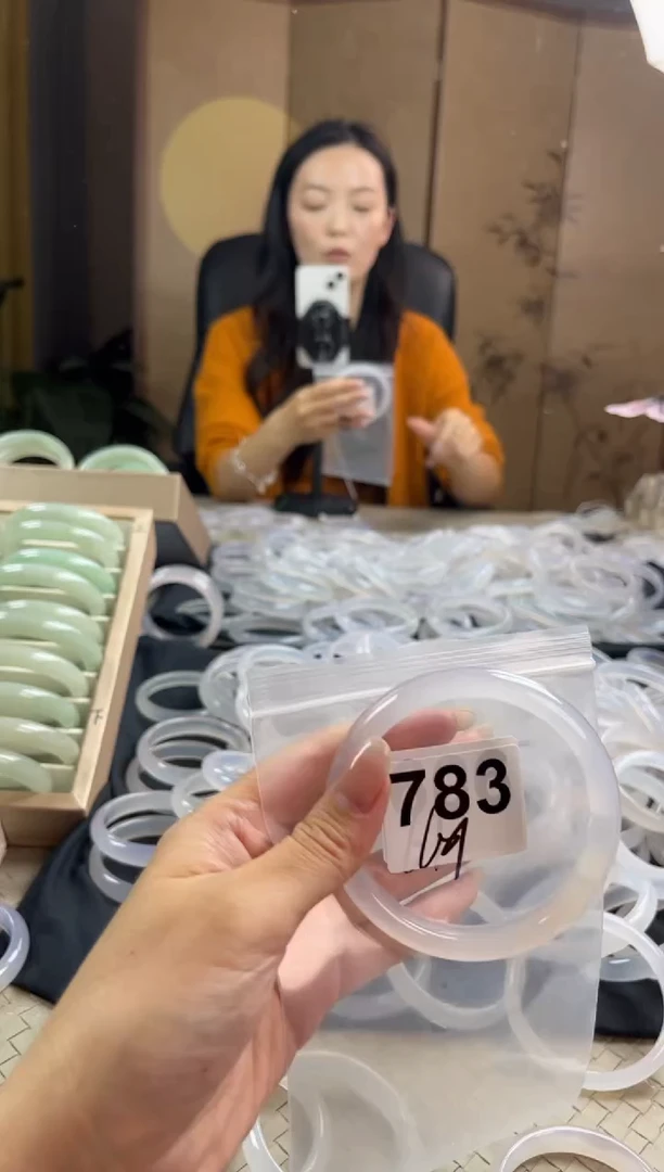 手镯玛瑙/玉髓未镶嵌783