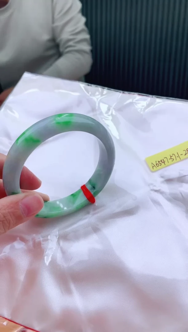 未镶嵌手镯翡翠57