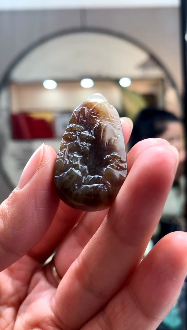 和田玉未镶嵌颈饰挂件