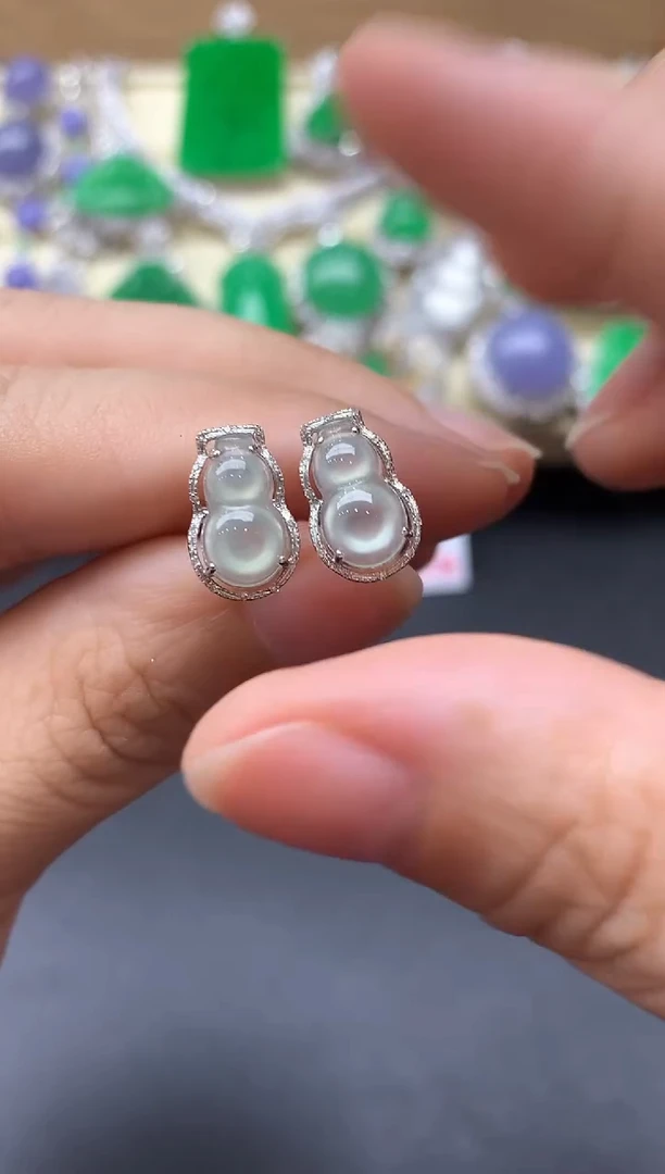 颈饰18K金镶嵌翡翠309-中国好珍宝