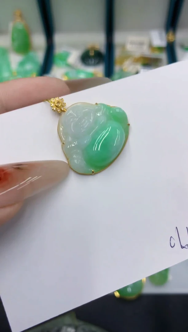 颈饰18K金镶嵌翡翠11111