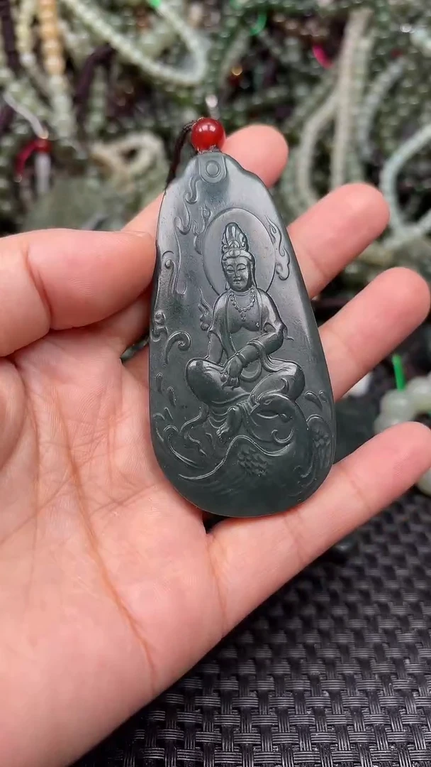 颈饰未镶嵌和田玉1