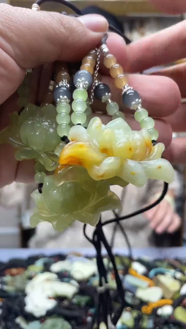 未镶嵌蛇纹石玉吊坠多样性发货*拍一发一