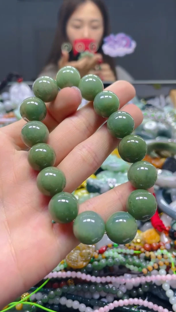 颈饰未镶嵌翡翠13MM/R/翡翠A货，一件也是批发价