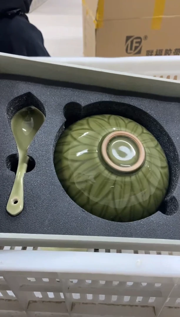 杯子瓷无运费险有瑕疵的摄影的产品有使用过的痕迹有点脏介意勿拍