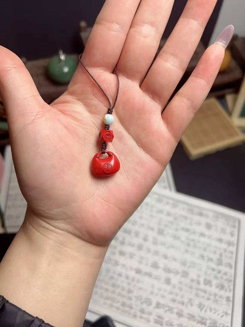 含辰砂工艺品辰砂ZS-479朱砂【小福锁挂设计款】（拍一发一