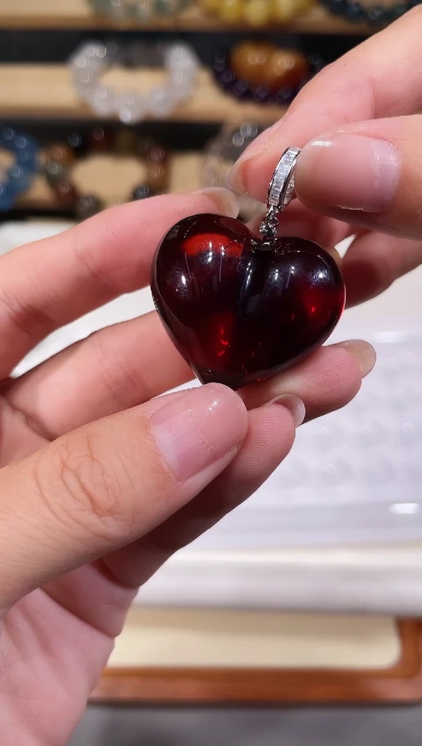 手链血珀未镶嵌A627血珀爱心吊坠