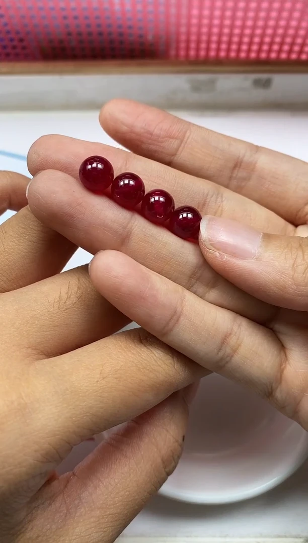 海蓝宝石裸石未镶嵌B2150 红宝石8mm2个18元