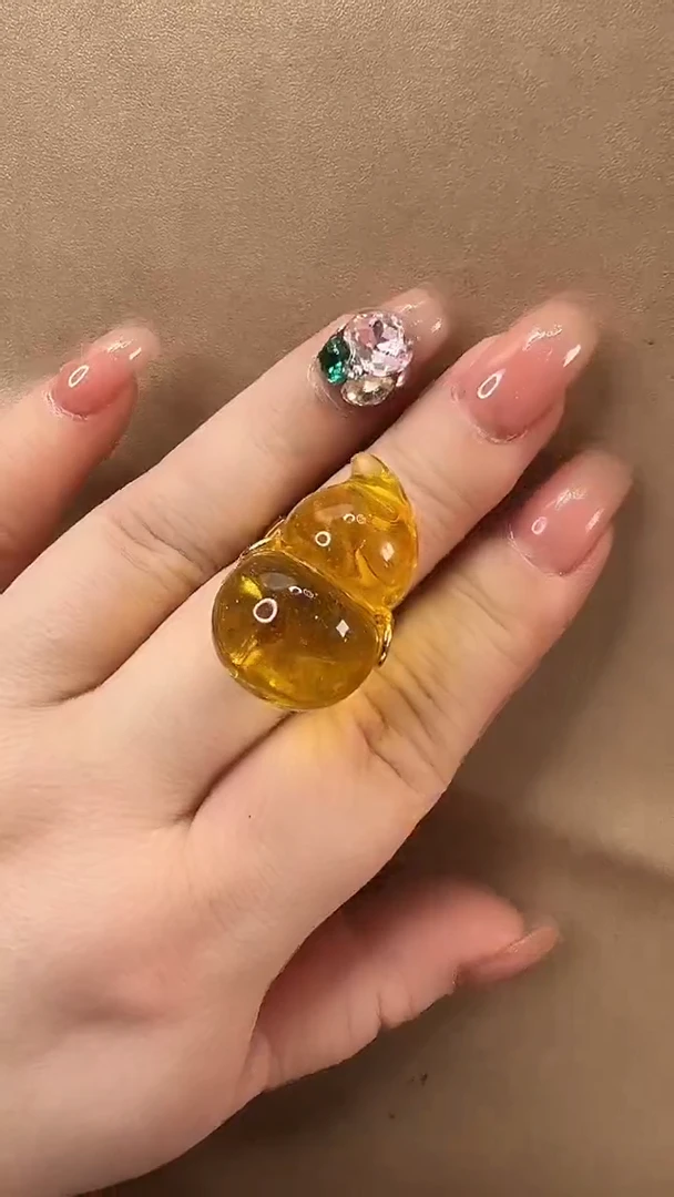 琥珀颈饰未镶嵌戒指
