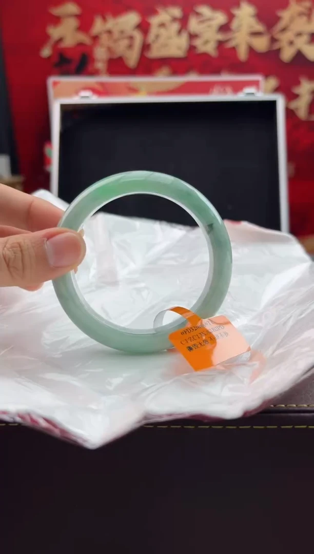 【闪购商品】翡翠手镯未镶嵌10翡翠手镯