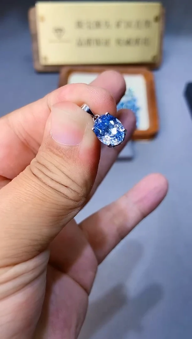 海蓝宝石颈饰银S925镶嵌.....