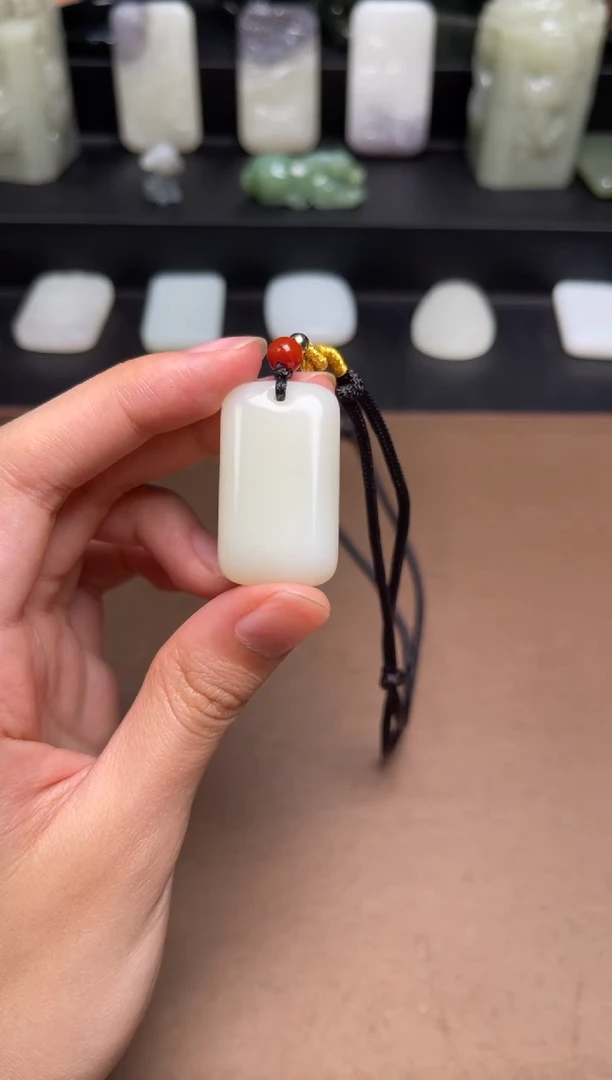 和田玉未镶嵌颈饰14