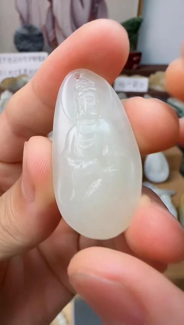 和田玉未镶嵌颈饰浪*观音