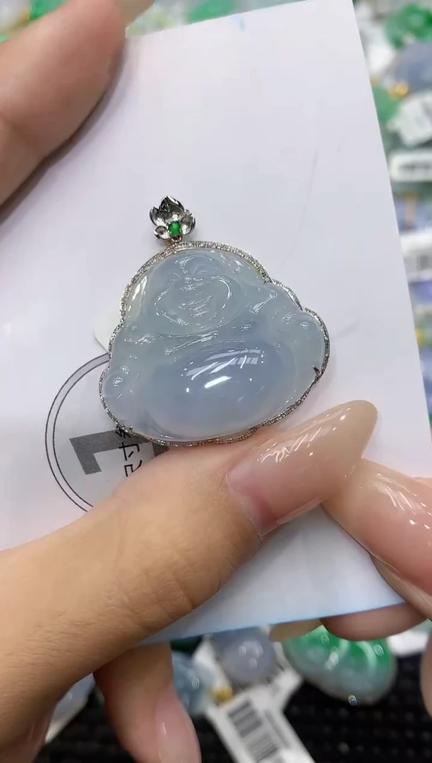 颈饰18K金镶嵌翡翠111111111111