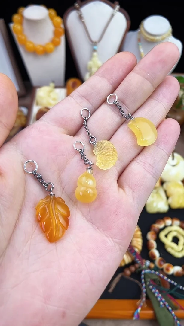 琥珀未镶嵌珠宝奇石柒月