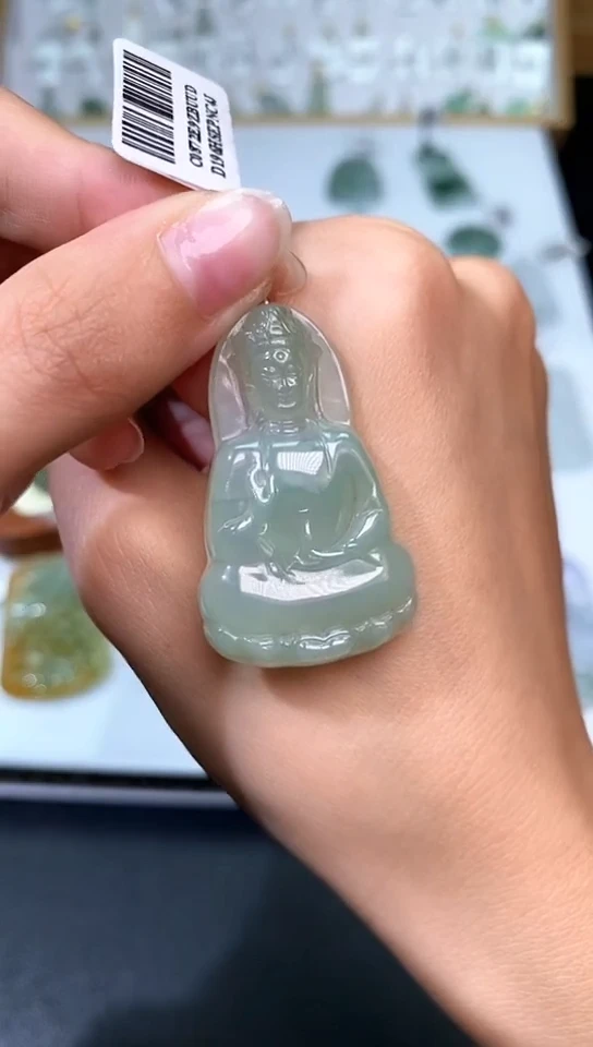 吊坠(不含链)未镶嵌翡翠48素衣观音