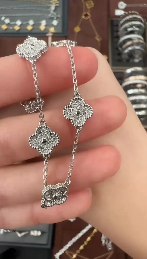 【闪购商品】钻石手链18K金镶嵌满钻小六花手链【7克多】