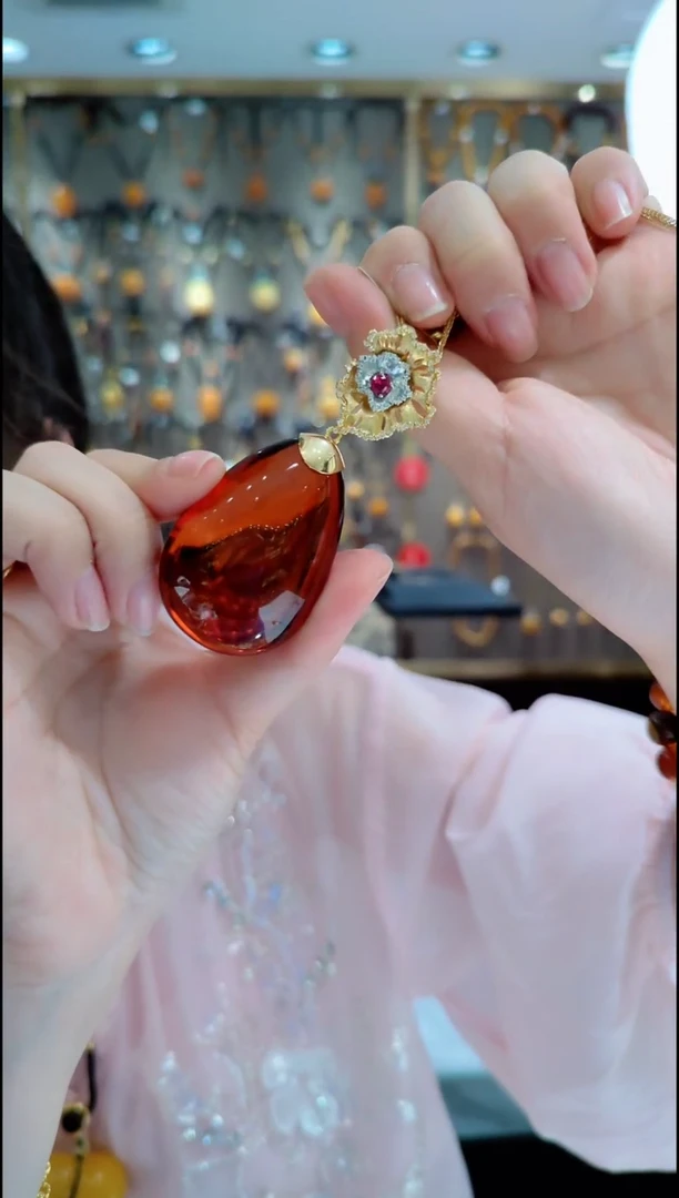 琥珀银S925镀金镶嵌珠宝奇石﹣A182琥珀吊坠赠银链