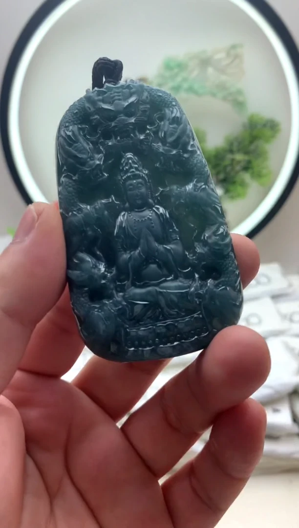 颈饰未镶嵌翡翠大势至