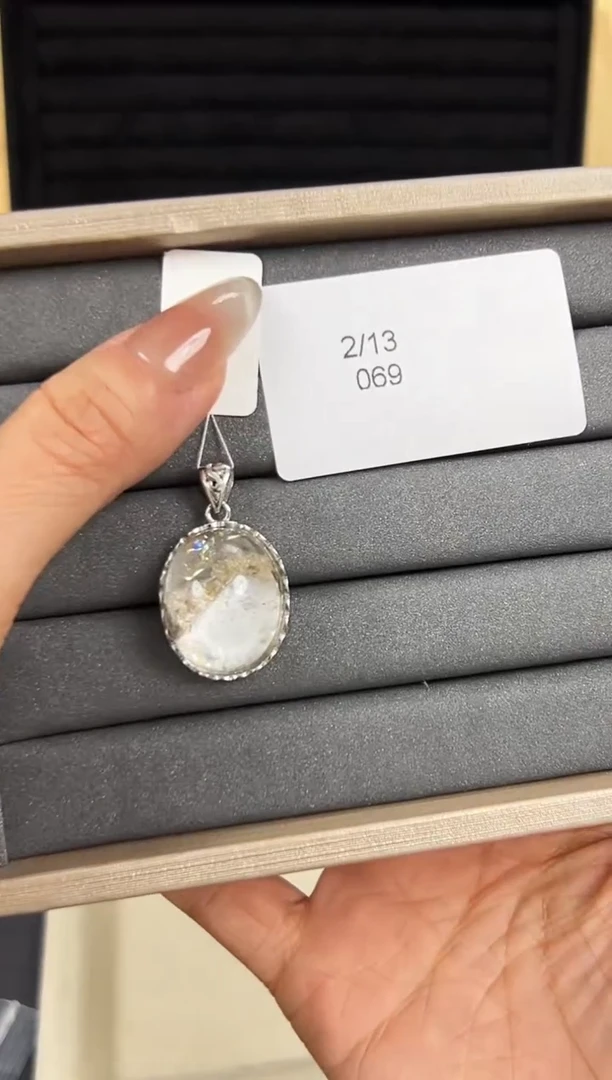 【闪购商品】水晶吊坠(不含链)银S925镶嵌发一（069）