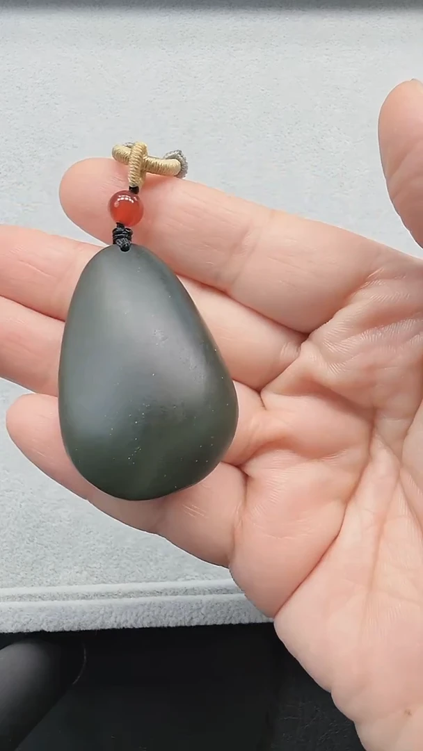 和田玉未镶嵌吊坠(不含链)235