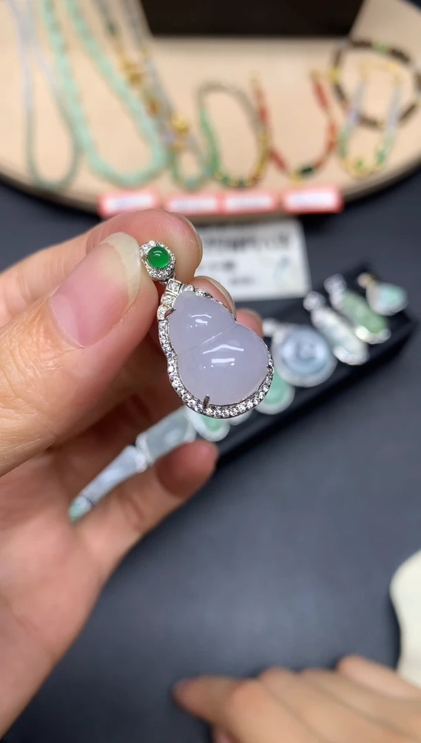 翡翠银S925镶嵌吊坠(不含链)葫芦【多样性发其一】