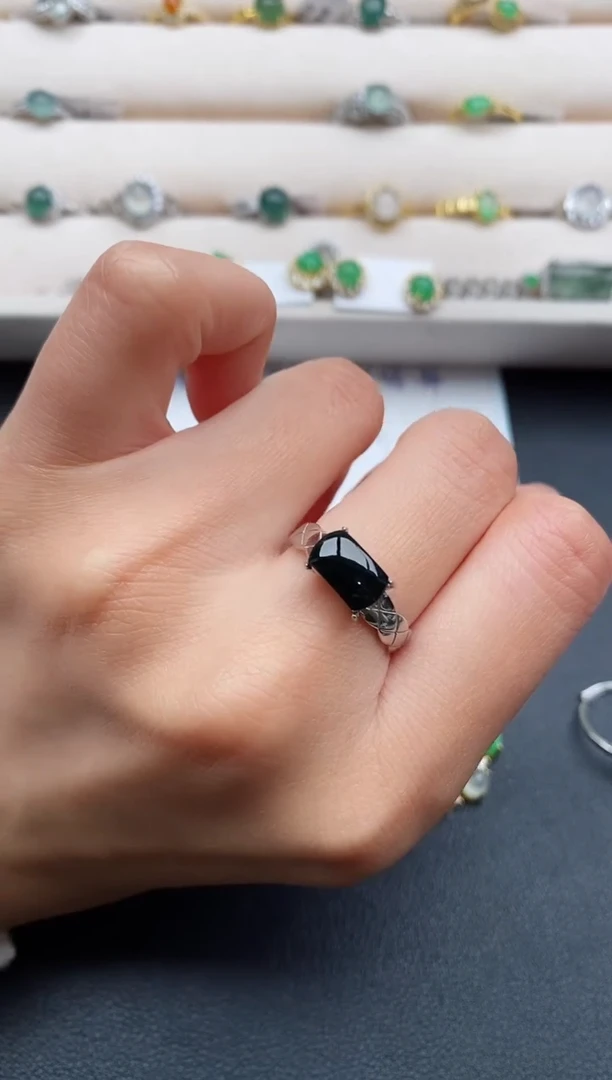 银S925镶嵌戒指翡翠88888888+3