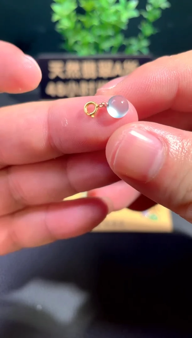 颈饰18K金镶嵌翡翠翡翠