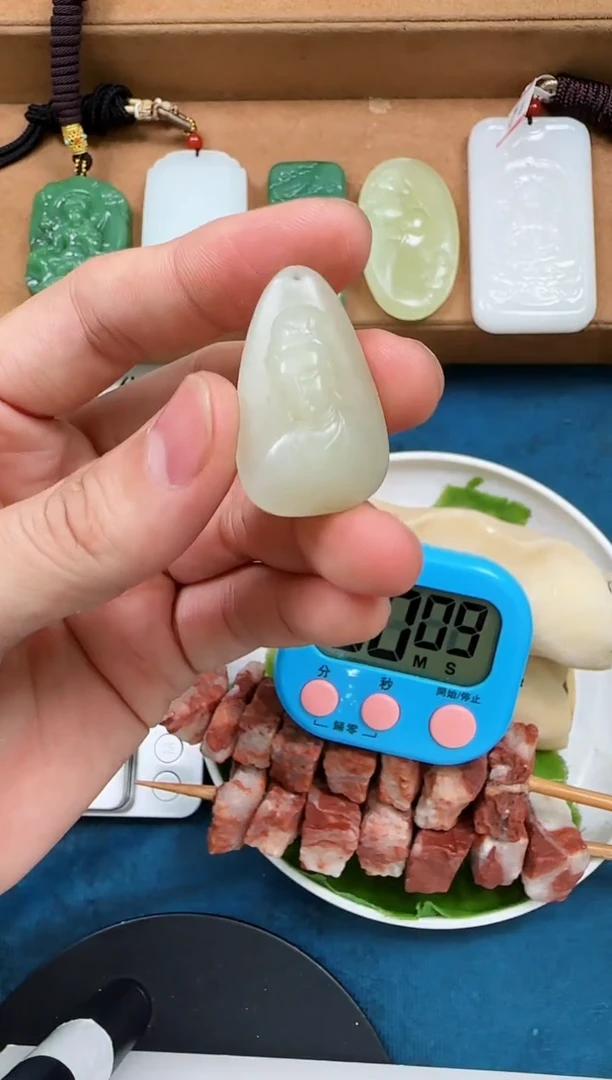 颈饰未镶嵌和田玉石*佛观音吊坠