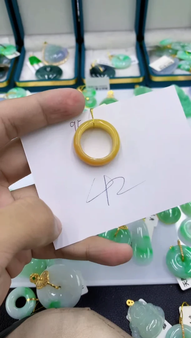 颈饰未镶嵌翡翠111111111111