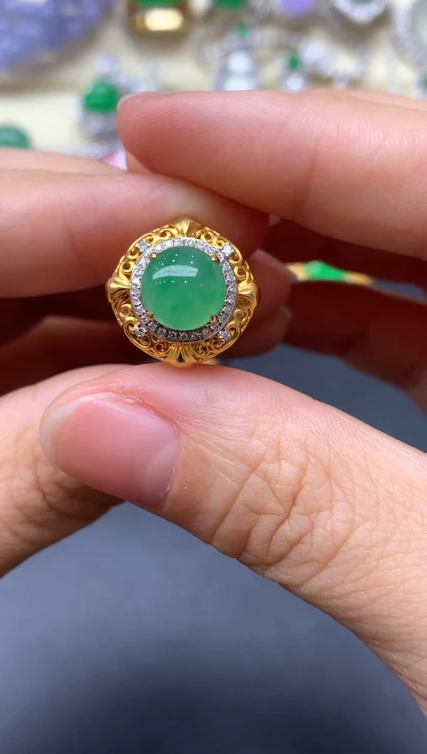 18K金镶嵌戒指翡翠548-中国好珍宝