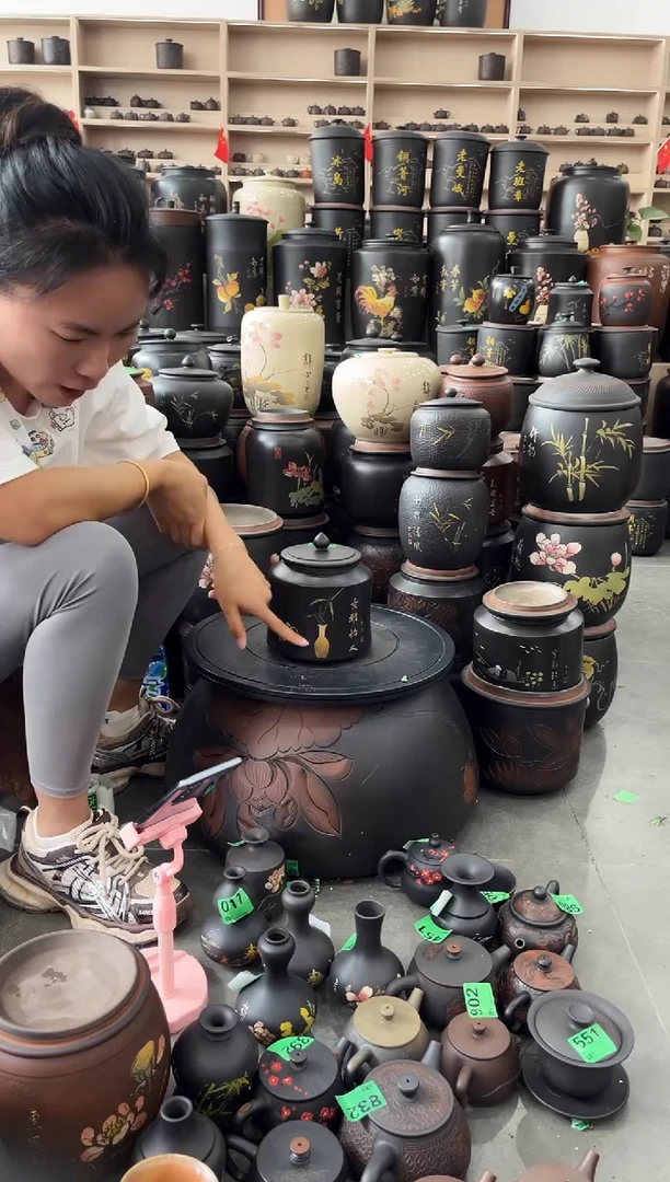 罐瑕疵茶叶罐 小蛮腰彩填  620